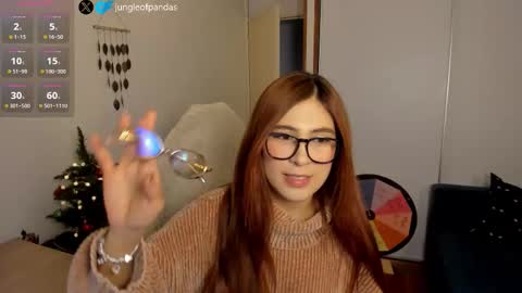 Snapshot of jungleofpandas chatting on 12-19-25, 05:36 Call me Sussy online show from 12-19-25, 05:36