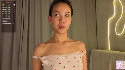 Bella online show from 11-18-25, 06:23