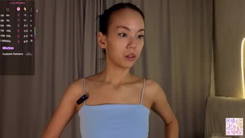 Bella online show from 11-28-25, 06:10