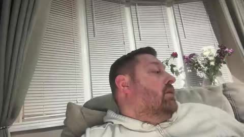 Snapshot of junky345 chatting on 02-19-25, 06:43 Junky online show from 02-19-25, 06:43