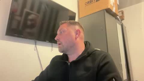 Junky online show from 04-12-26, 08:03