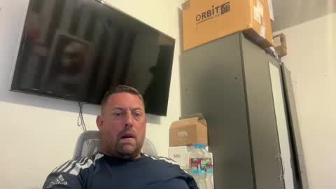 Junky online show from 04-15-26, 05:31