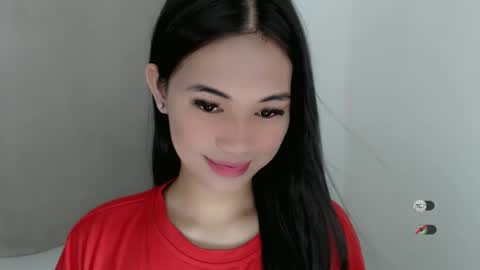 Snapshot of juny_lanyy chatting on 01-01-25, 04:29 Julia online show from 01-01-25, 04:29