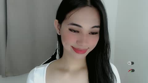 Snapshot of juny_lanyy chatting on 01-03-25, 12:30 Julia online show from 01-03-25, 12:30