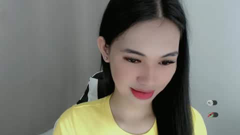 Snapshot of juny_lanyy chatting on 01-06-25, 11:51 Julia online show from 01-06-25, 11:51