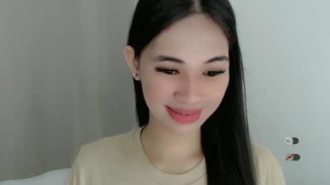 Snapshot of juny_lanyy chatting on 01-15-25, 11:21 Julia online show from 01-15-25, 11:21
