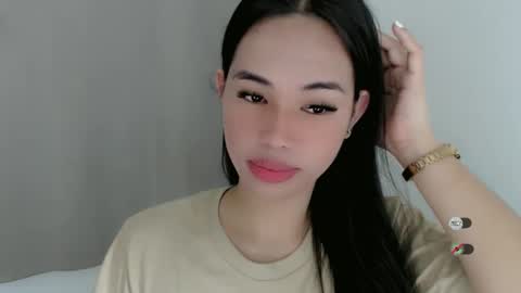 Snapshot of juny_lanyy chatting on 01-16-25, 08:22 Julia online show from 01-16-25, 08:22