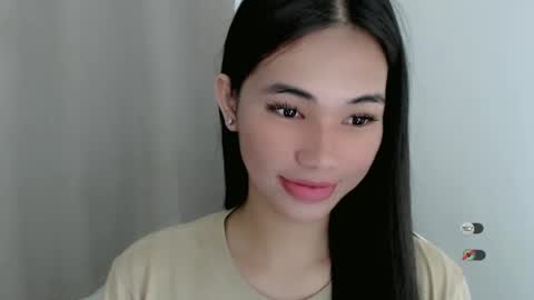 Snapshot of juny_lanyy chatting on 01-24-25, 06:25 Julia online show from 01-24-25, 06:25
