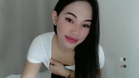 Snapshot of juny_lanyy chatting on 01-25-25, 11:44 Julia online show from 01-25-25, 11:44