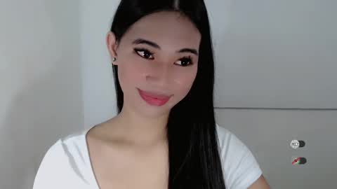 Snapshot of juny_lanyy chatting on 02-13-25, 01:08 Julia online show from 02-13-25, 01:08