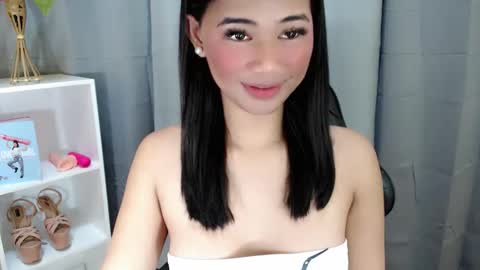 Julia online show from 04-18-26, 10:54