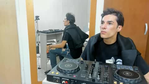 Jupiter online show from 11-18-25, 06:01