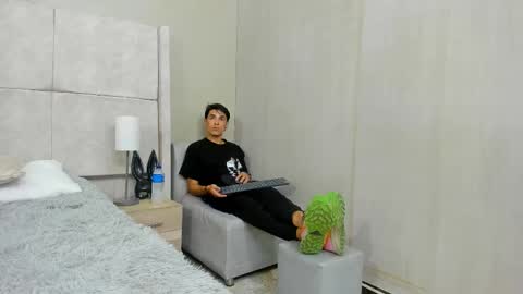 Jupiter online show from 12-03-25, 05:00