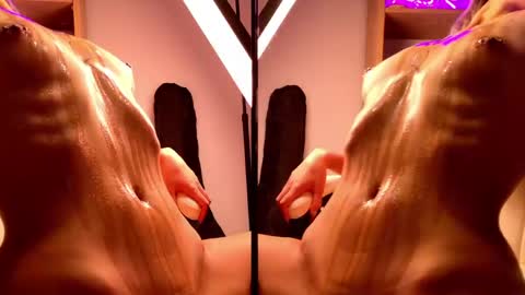 Snapshot of jupiter_sin_h chatting on 05-29-26, 08:07 Welcome to my new account online show from 05-29-26, 08:07