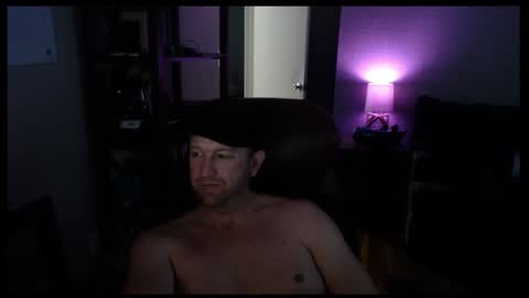 Snapshot of jusbeaz8722 chatting on 01-28-25, 01:59 JustnSide Unexxst online show from 01-28-25, 01:59