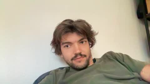 just_a_guy_with_a_big_cock online show from 10-07-25, 08:33