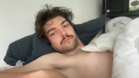 just_a_guy_with_a_big_cock online show from 10-16-25, 06:47