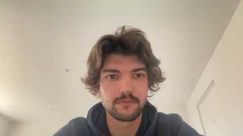 just_a_guy_with_a_big_cock online show from 10-22-25, 08:47