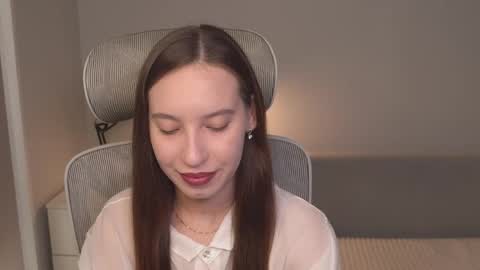 Snapshot of just_emmy chatting on 06-03-26, 04:59 just call me Emmy online show from 06-03-26, 04:59