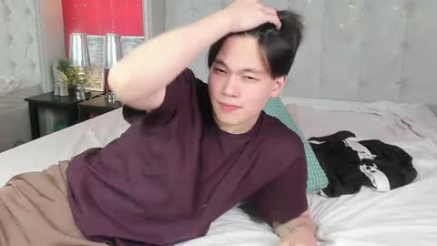 just_gay_ online show from 02-27-25, 09:54