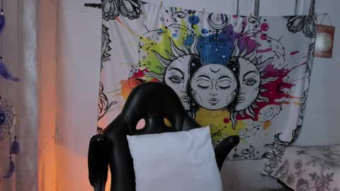 Sofia online show from 03-01-25, 01:53