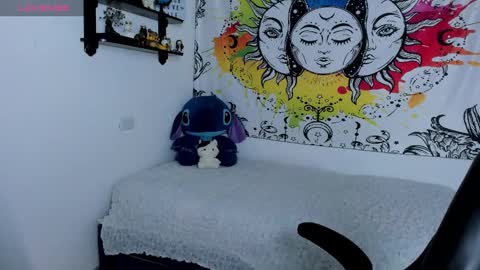 Sofia online show from 11-04-25, 03:33