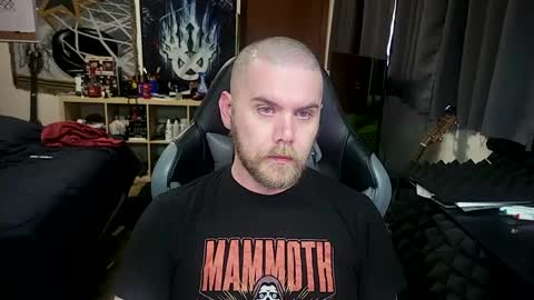 Snapshot of just_ryan88 chatting on 09-19-25, 01:18 Ryan online show from 09-19-25, 01:18