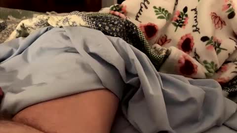 Snapshot of just_ur_avg_cpl chatting on 03-03-26, 04:07 justuravgdad justuravgmom online show from 03-03-26, 04:07