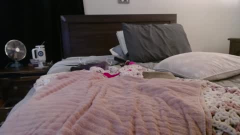 Scarlett online show from 09-28-25, 06:52