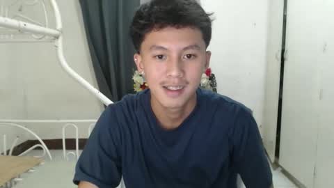 Snapshot of justcallme_james chatting on 04-25-26, 03:42 James online show from 04-25-26, 03:42
