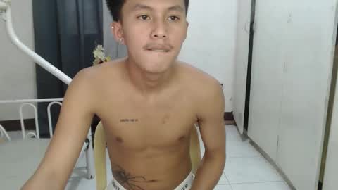 Snapshot of justcallme_james chatting on 05-13-26, 07:17 James online show from 05-13-26, 07:17