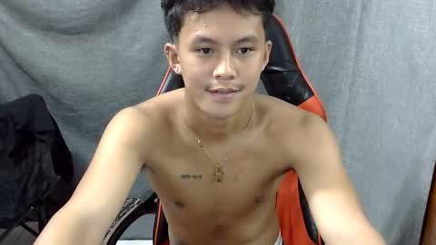 Snapshot of justcallme_james chatting on 06-06-26, 02:38 James online show from 06-06-26, 02:38