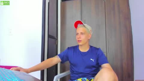 Snapshot of justin_biker chatting on 01-06-26, 06:22 justin_biker online show from 01-06-26, 06:22