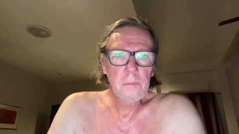 Snapshot of justin_hornyyyy chatting on 12-18-25, 11:00 justin_hornyyyy online show from 12-18-25, 11:00
