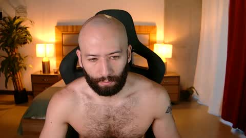 Snapshot of justin_hton chatting on 04-04-26, 11:40 Justin online show from 04-04-26, 11:40