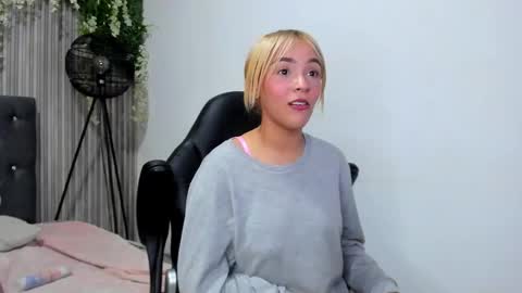 JUSTIN Y JAZMIN online show from 02-18-25, 03:10