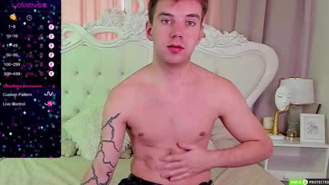 Snapshot of justin_reed chatting on 09-12-25, 08:14 Arthur online show from 09-12-25, 08:14