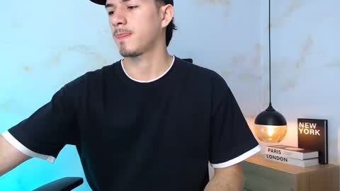 Justin online show from 12-05-25, 08:05