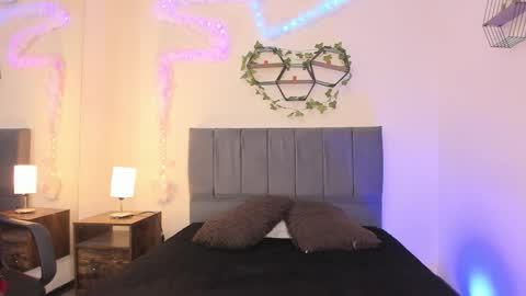 Snapshot of justinbe_ chatting on 02-10-26, 11:25 Justin online show from 02-10-26, 11:25