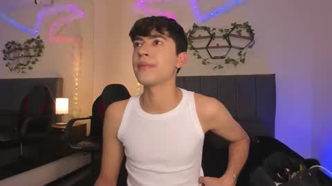 Snapshot of justinbe_ chatting on 02-11-26, 11:26 Justin online show from 02-11-26, 11:26