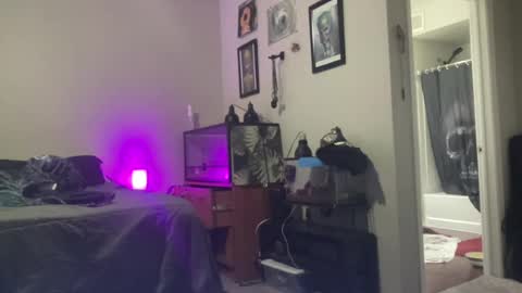 Snapshot of justincase5280 chatting on 07-10-26, 08:07 JustinCase online show from 07-10-26, 08:07
