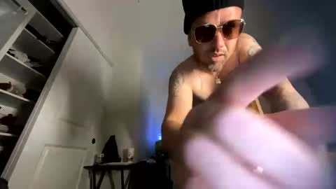 Snapshot of justindebondt202328563 chatting on 10-10-25, 10:36 justindebondt202328563 online show from 10-10-25, 10:36