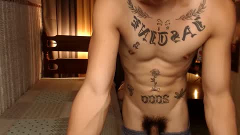 Snapshot of justine_hunk chatting on 01-12-25, 10:45 justine_hunk online show from 01-12-25, 10:45