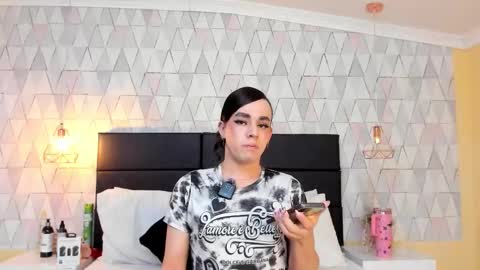 Snapshot of justineperry chatting on 11-20-25, 03:18 Justine online show from 11-20-25, 03:18