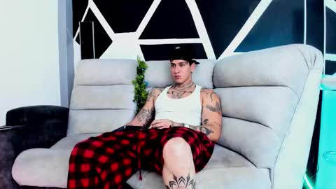 Snapshot of justinfuller_31 chatting on 10-10-25, 07:13 justinfuller_31 online show from 10-10-25, 07:13