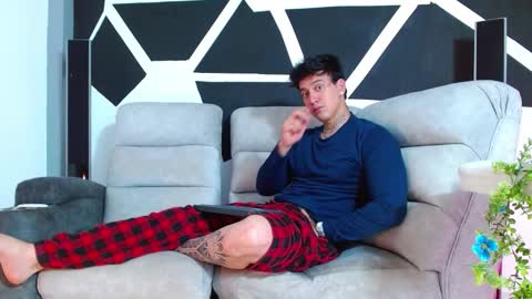 Snapshot of justinfuller_31 chatting on 11-29-25, 06:33 justinfuller_31 online show from 11-29-25, 06:33