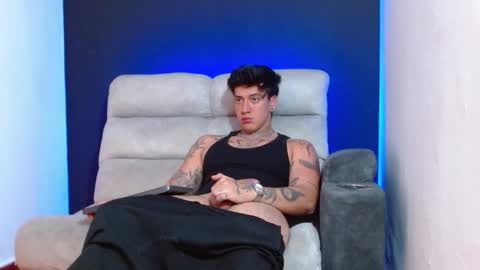 Snapshot of justinfuller_31 chatting on 12-19-25, 08:38 justinfuller_31 online show from 12-19-25, 08:38