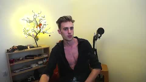 Hologram Guy online show from 07-11-26, 12:19