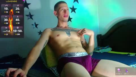 Snapshot of justinsc chatting on 12-06-24, 10:52 Justinsc online show from 12-06-24, 10:52