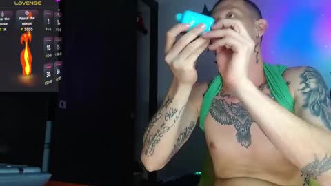 Snapshot of justinsc chatting on 12-20-24, 10:05 Justinsc online show from 12-20-24, 10:05
